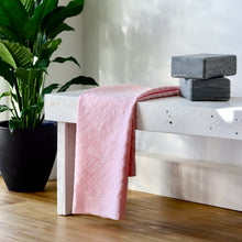 Load image into Gallery viewer, Juqe Yoga. Pink Non-Slip Yoga Mat Towel.