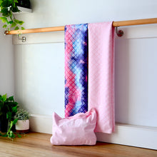 Load image into Gallery viewer, Juqe Yoga. Tie-Dye Non-Slip Yoga Mat Towel.
